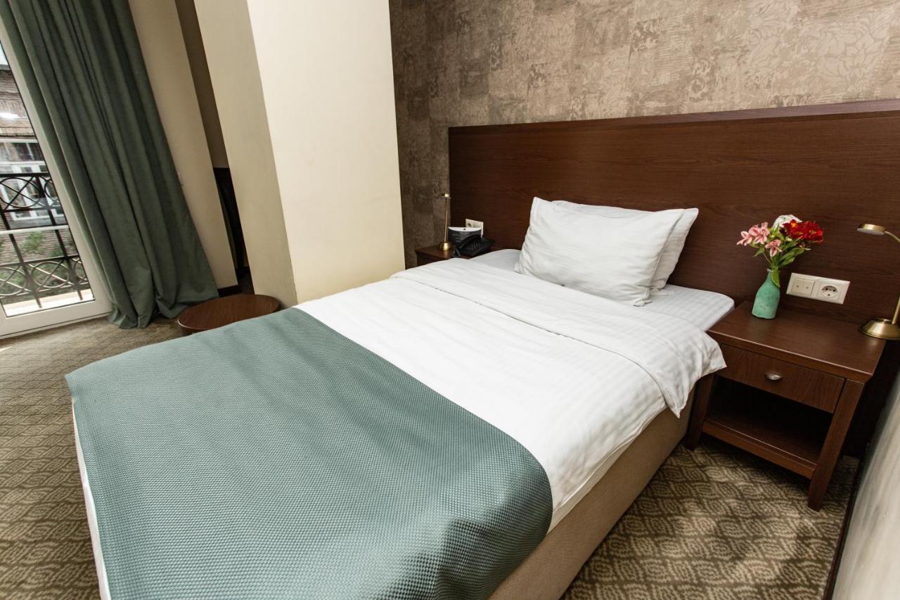 A5 Hotel Tbilisi Eksteriør bilde