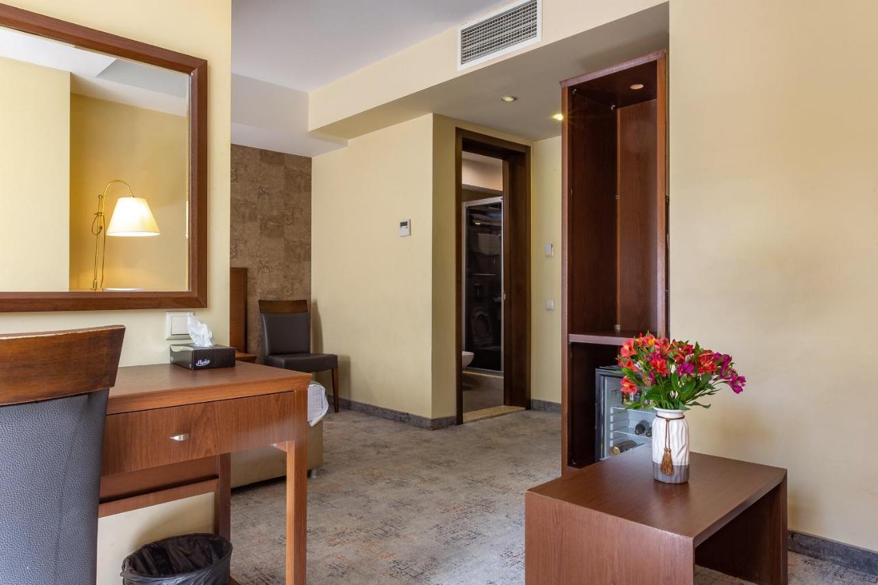 A5 Hotel Tbilisi Eksteriør bilde