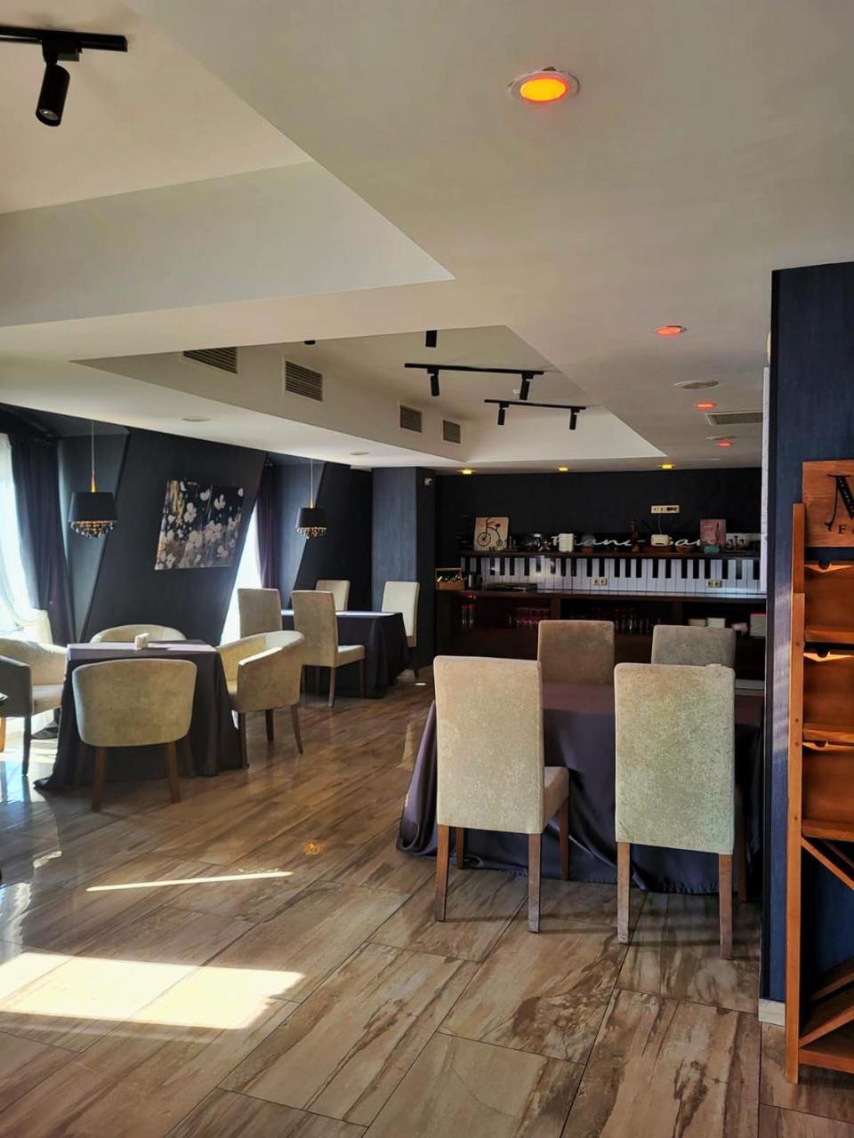 A5 Hotel Tbilisi Eksteriør bilde