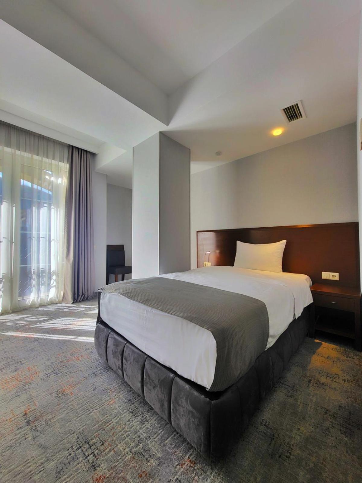 A5 Hotel Tbilisi Eksteriør bilde